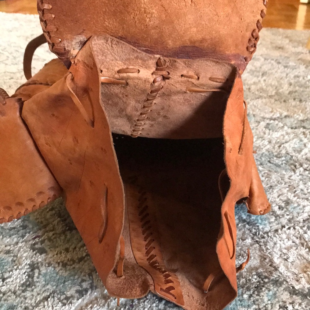 Leather backpack - Picture 7 of 8